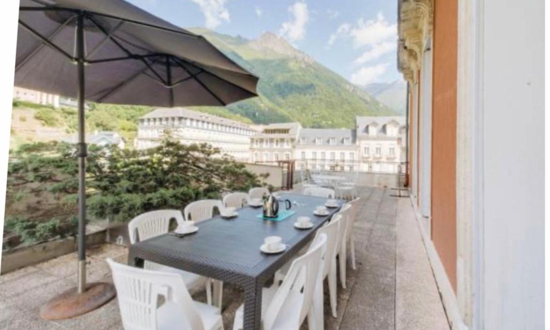 Residence Regina Cauterets Buitenkant foto